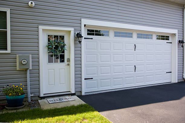 24/7 Emergency Garage Door Panel Replacement experts in Duryea, PA